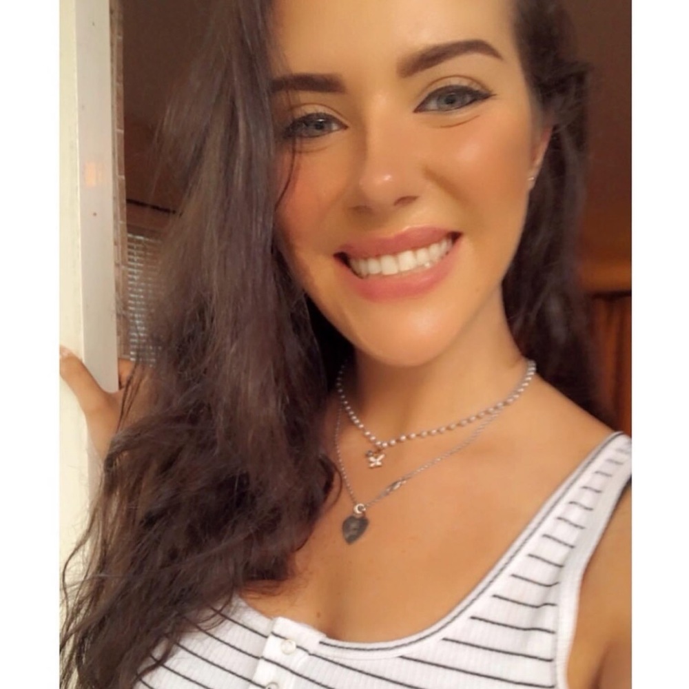 Meet your Posher, Stevi